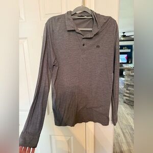Men’s large Travis Mathew long sleeve shirt great condition